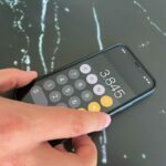 Kalkulation in einer Taschenrechner App auf einem Smartphone